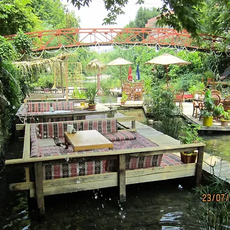 Hotel Arikanda River Garden 3*
