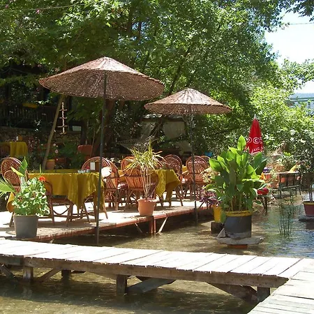 Otel Arikanda River Garden 3*