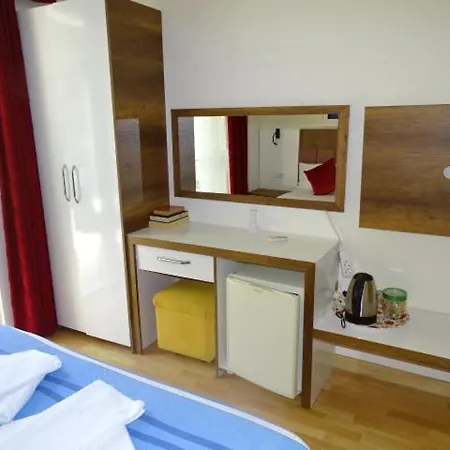 Otel Arikanda River Garden