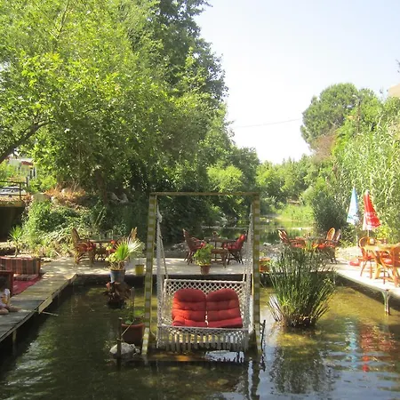 Otel Arikanda River Garden 3*